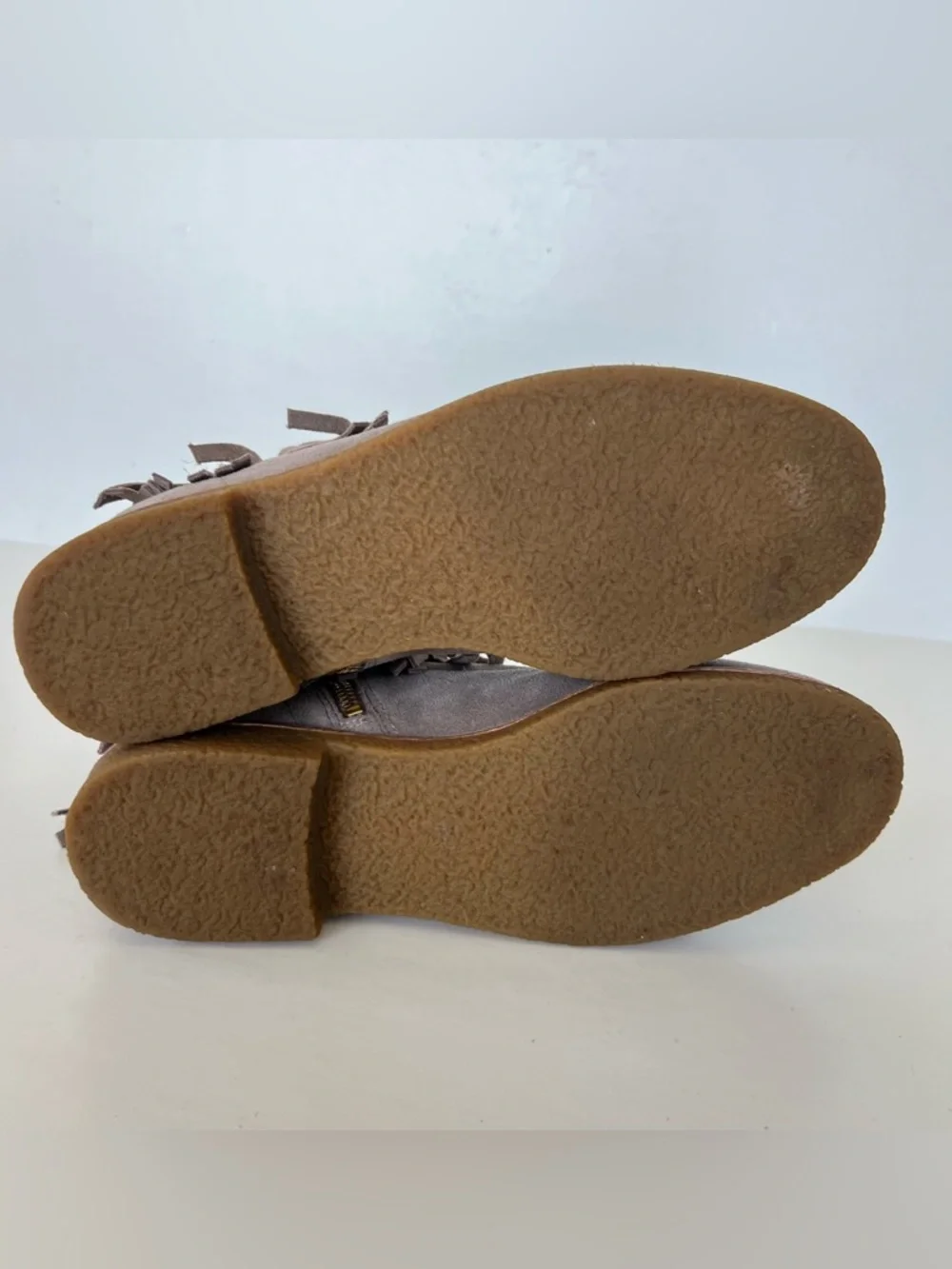 KATE SPADE New York Betsie Taupe Suede Fringes Booties Ankle Boots Sz 8 M